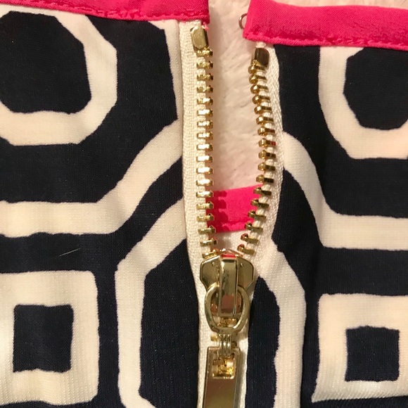 Pattern 3/4 Sleeve Shift Dress - Picture 5 of 5